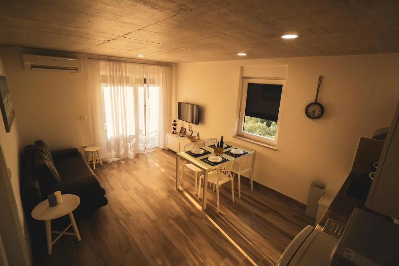 Apartment Enjoy Blue, With Pool & Pets Welcome Croatia