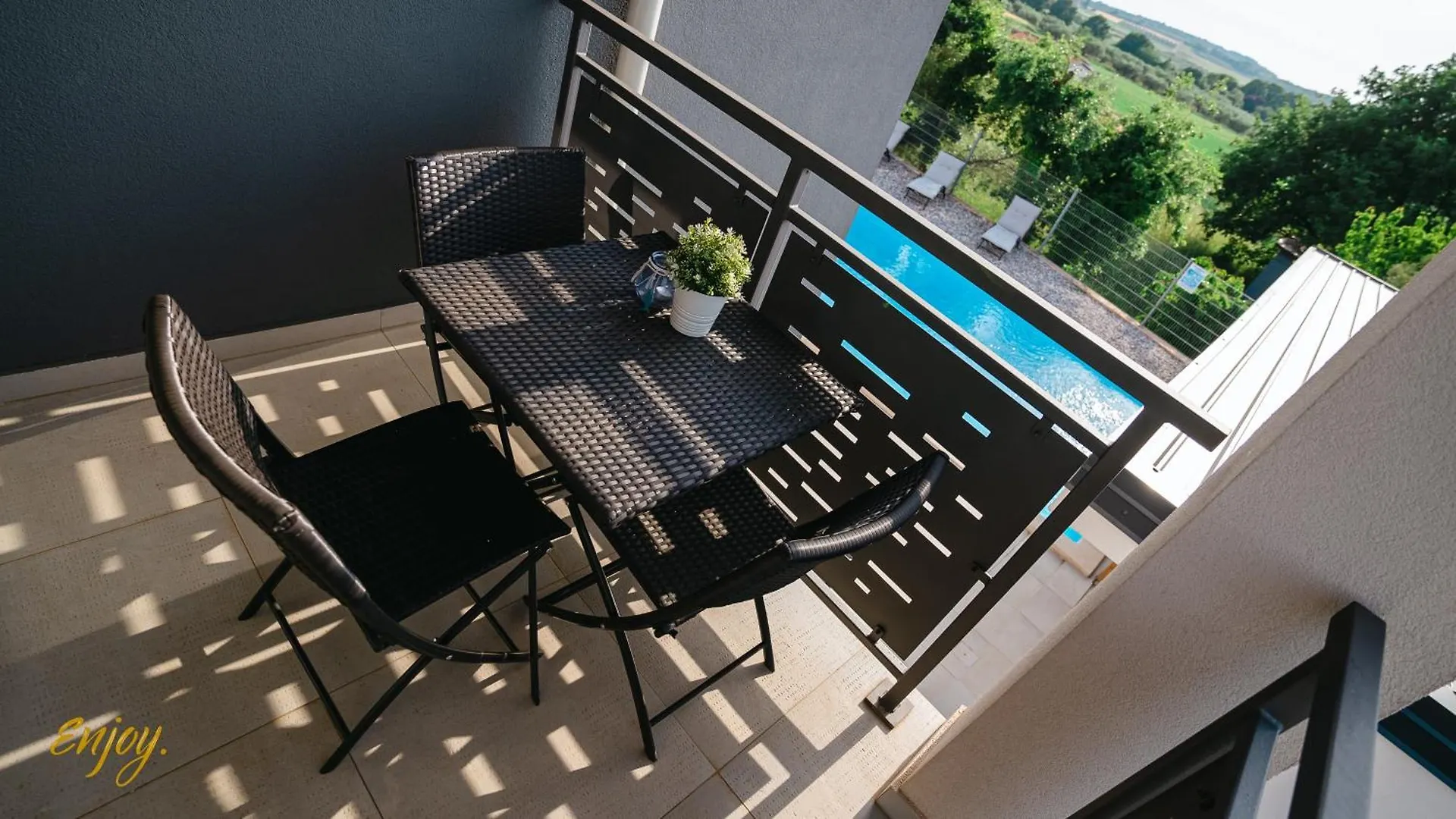 Apartment Enjoy Blue, With Pool & Pets Welcome