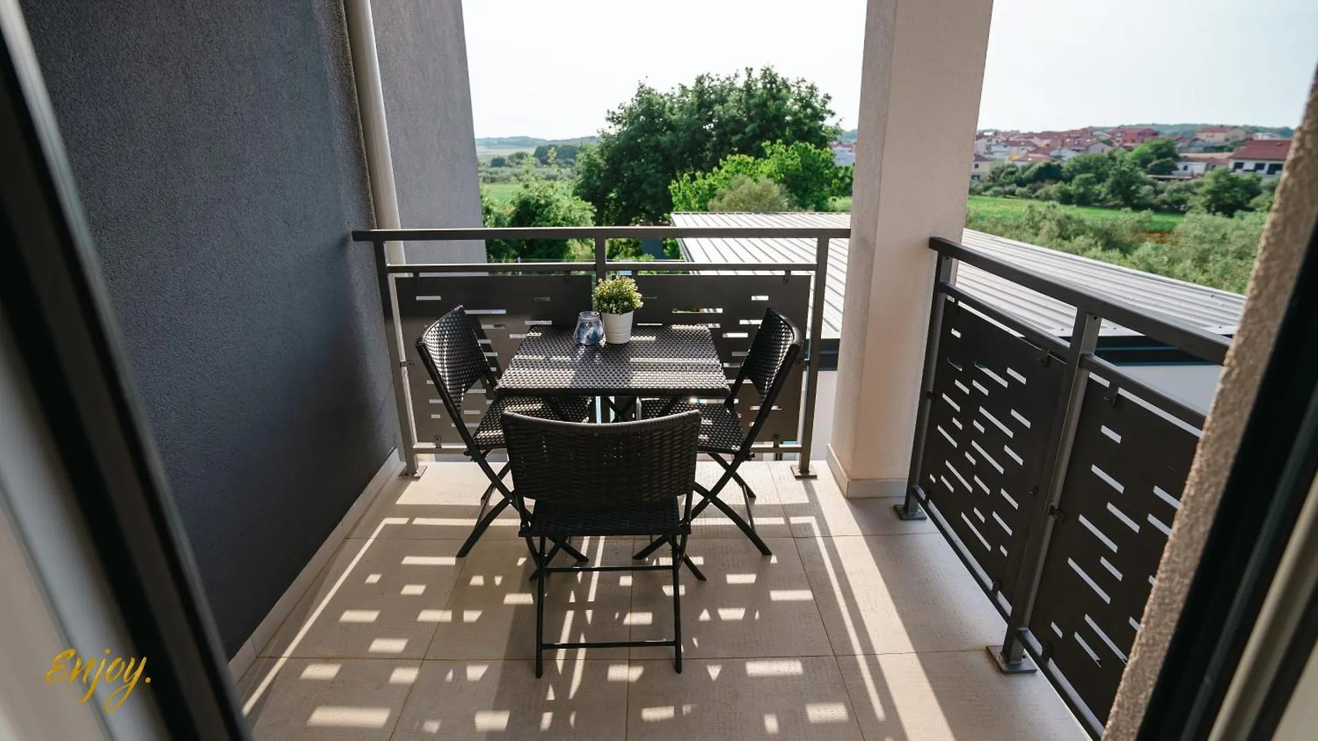 Apartment Enjoy Blue, With Pool & Pets Welcome