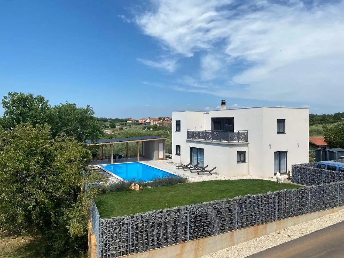 Apartment Enjoy Blue, With Pool & Pets Welcome Novigrad  Croatia